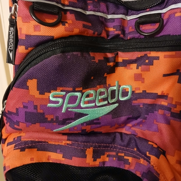 Speedo teamster backpack. - Picture 3 of 4